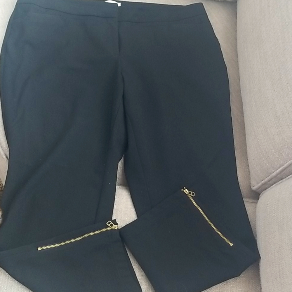 Like new!! Black Pants